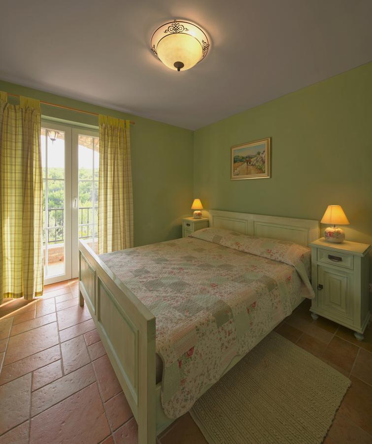 Villa Rosa Vrboska Eksteriør bilde